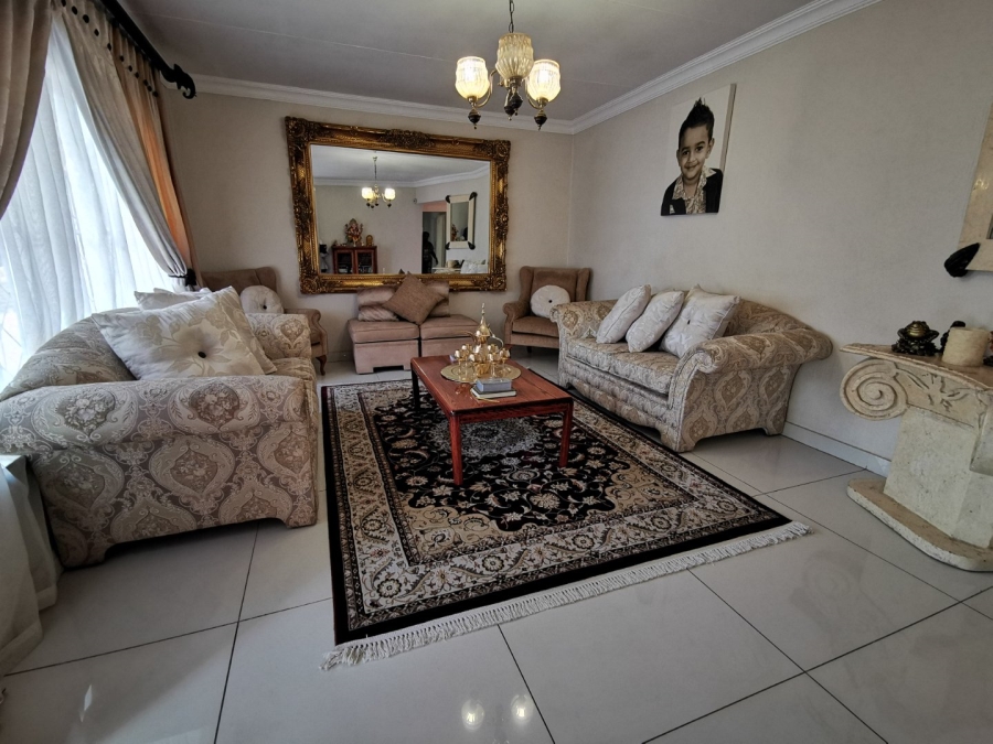 4 Bedroom Property for Sale in Erasmia Gauteng