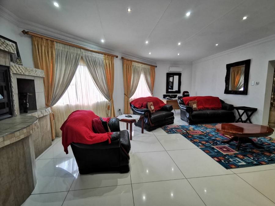 4 Bedroom Property for Sale in Erasmia Gauteng