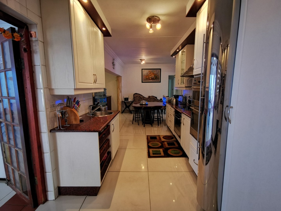 4 Bedroom Property for Sale in Erasmia Gauteng