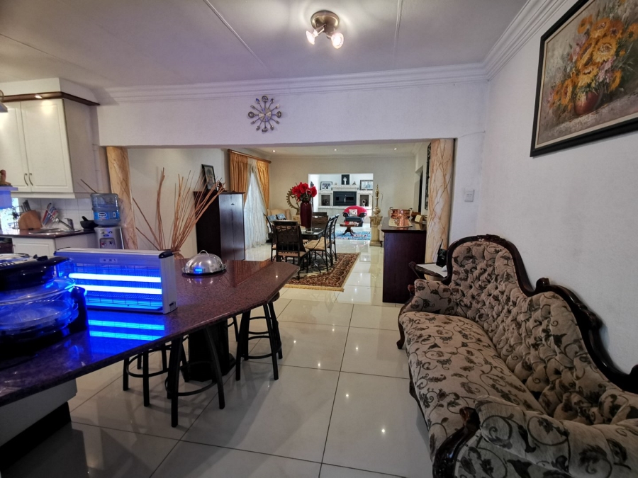 4 Bedroom Property for Sale in Erasmia Gauteng