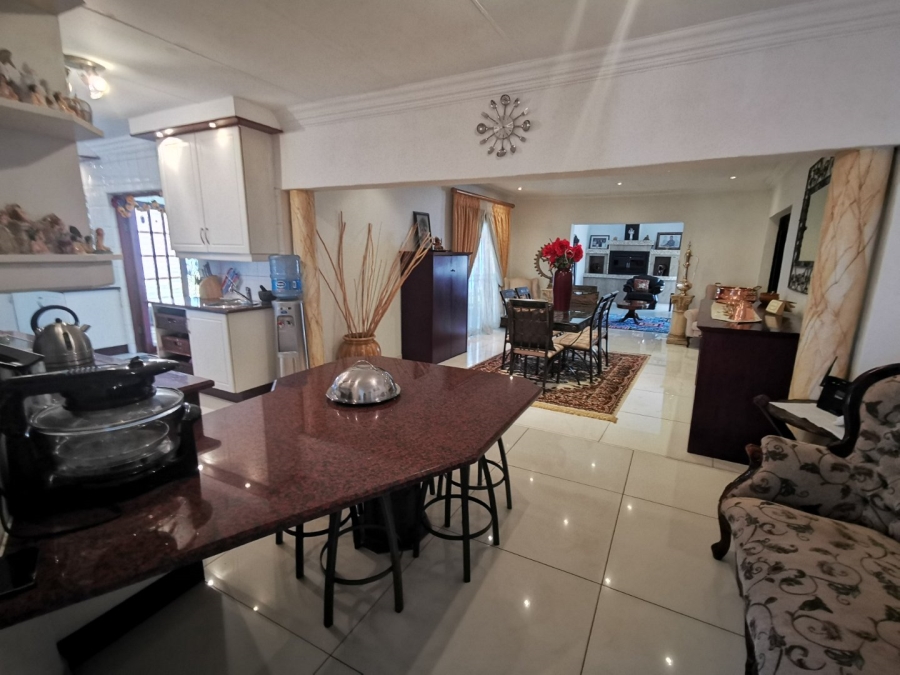 4 Bedroom Property for Sale in Erasmia Gauteng