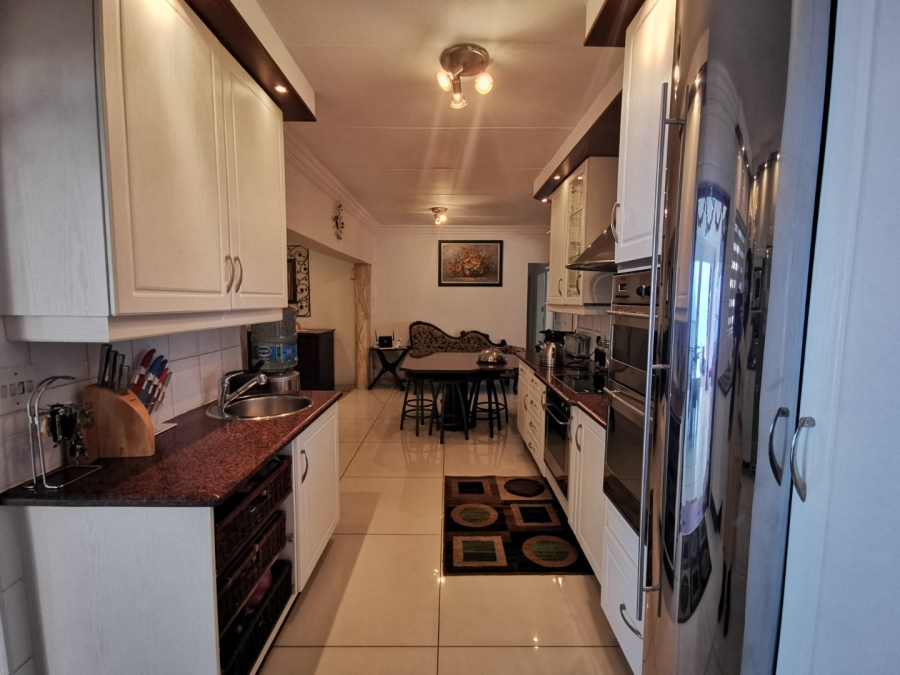 4 Bedroom Property for Sale in Erasmia Gauteng