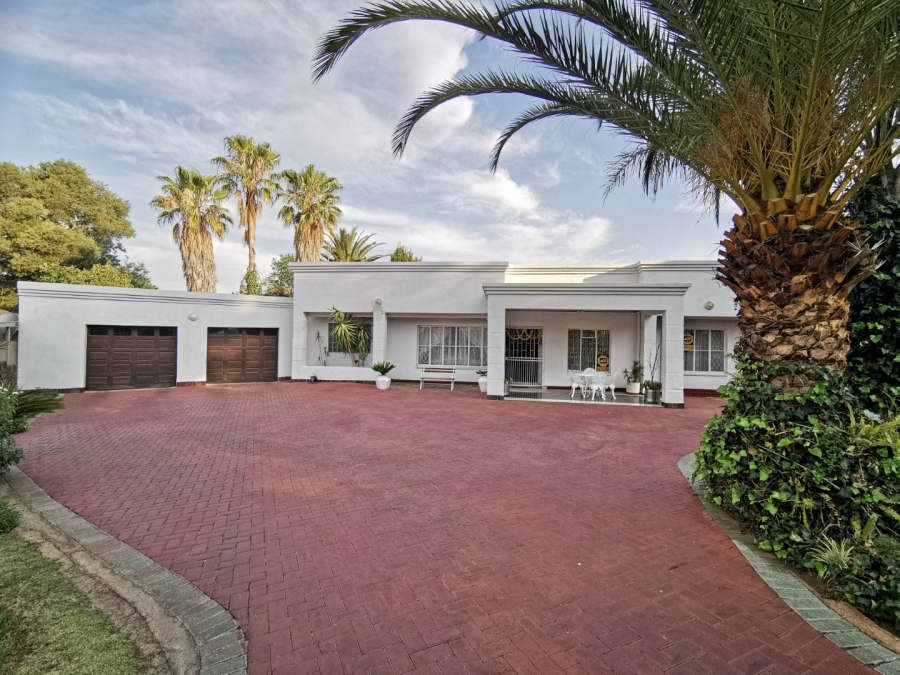 4 Bedroom Property for Sale in Erasmia Gauteng