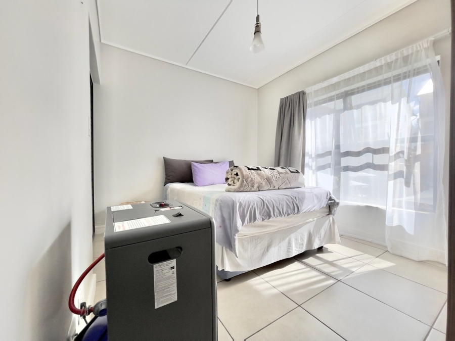 To Let 2 Bedroom Property for Rent in Fourways Gauteng