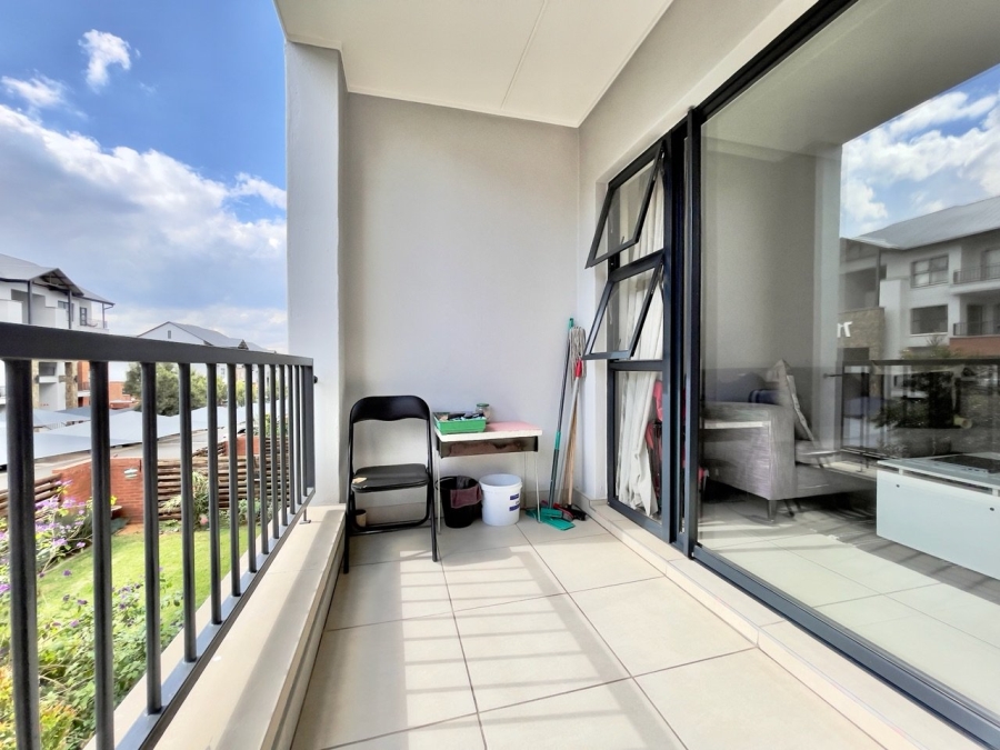 To Let 2 Bedroom Property for Rent in Fourways Gauteng