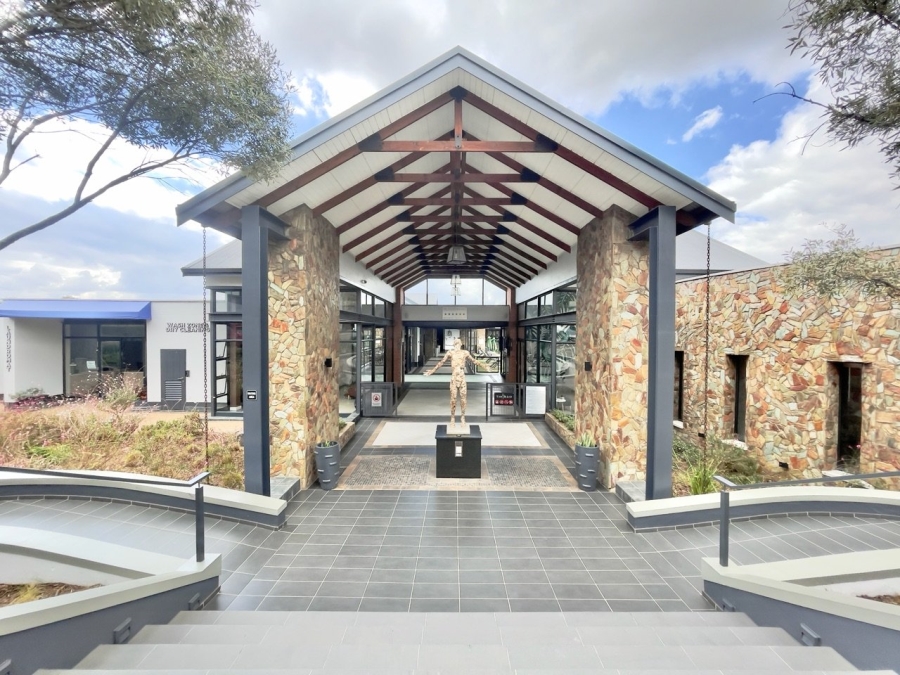 To Let 2 Bedroom Property for Rent in Fourways Gauteng