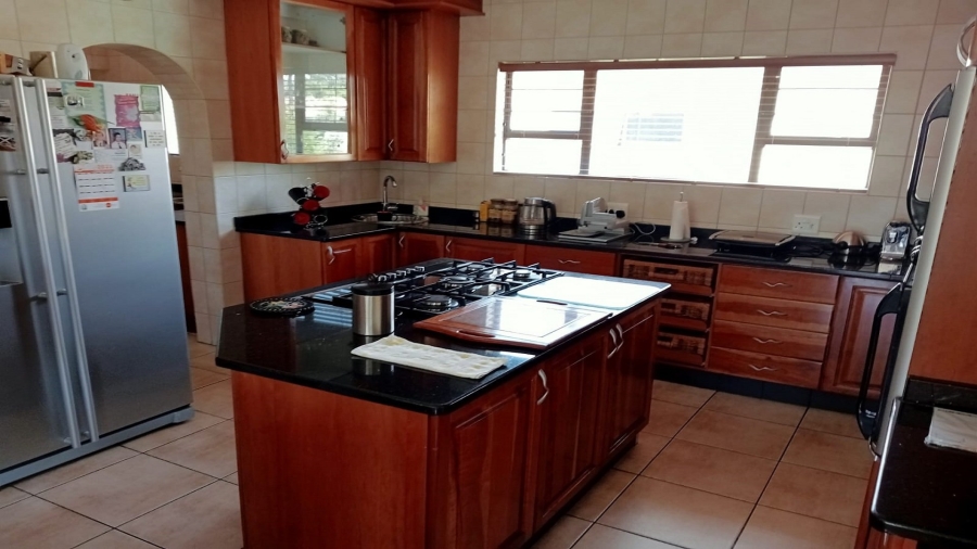 5 Bedroom Property for Sale in Vanderbijlpark SE 4 Gauteng