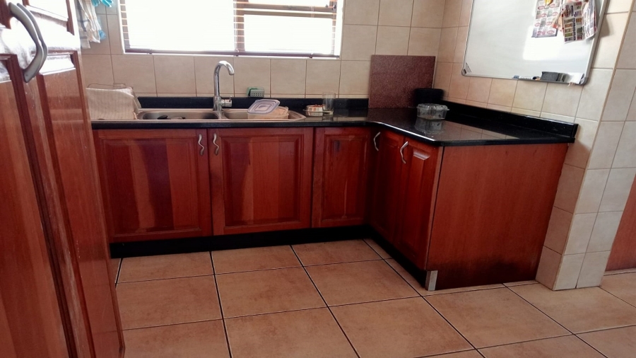 5 Bedroom Property for Sale in Vanderbijlpark SE 4 Gauteng
