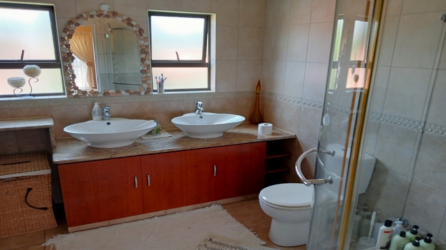 5 Bedroom Property for Sale in Vanderbijlpark SE 4 Gauteng