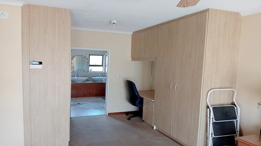 5 Bedroom Property for Sale in Vanderbijlpark SE 4 Gauteng