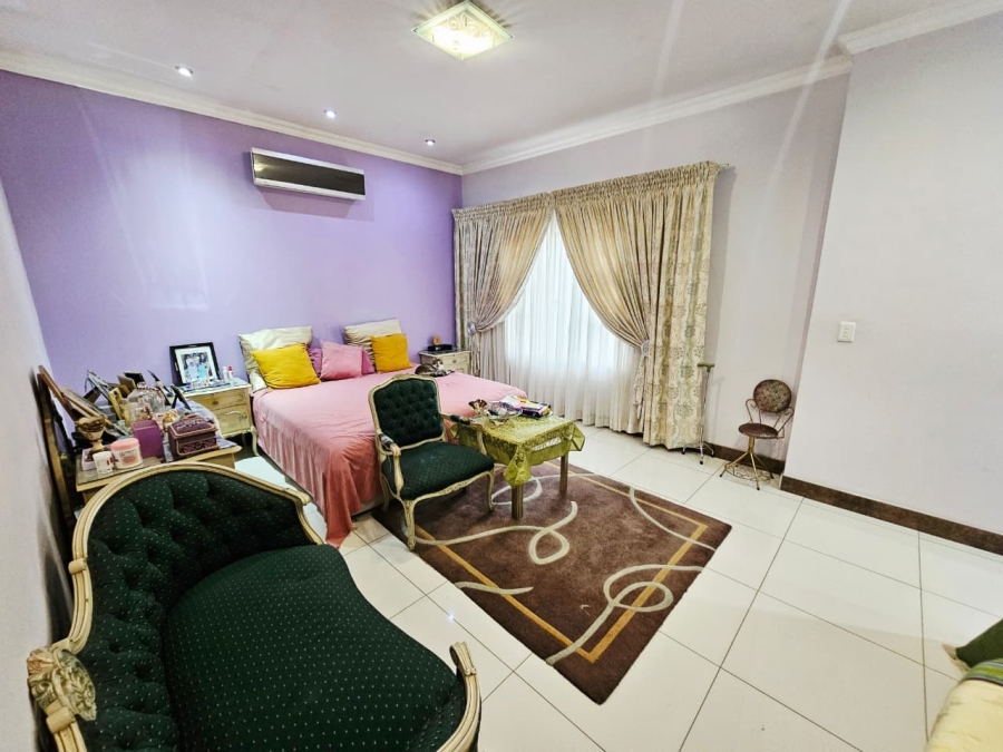 4 Bedroom Property for Sale in Monavoni Gauteng