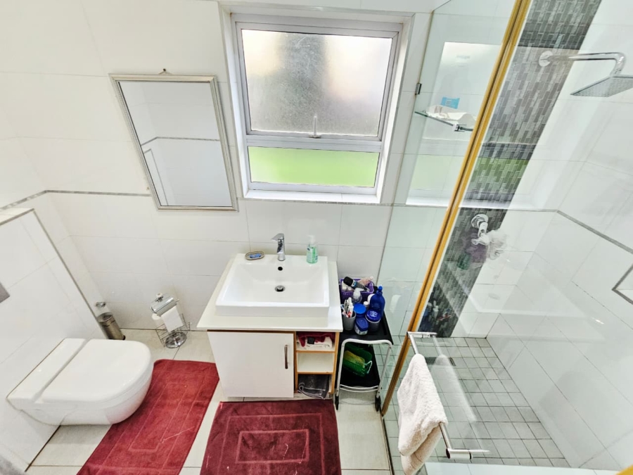 4 Bedroom Property for Sale in Monavoni Gauteng