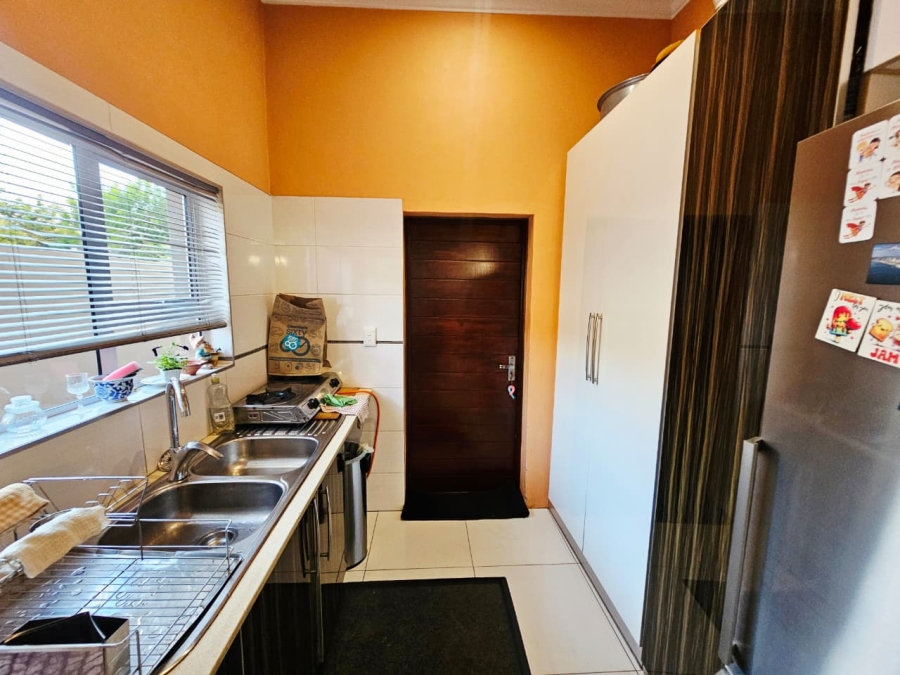4 Bedroom Property for Sale in Monavoni Gauteng