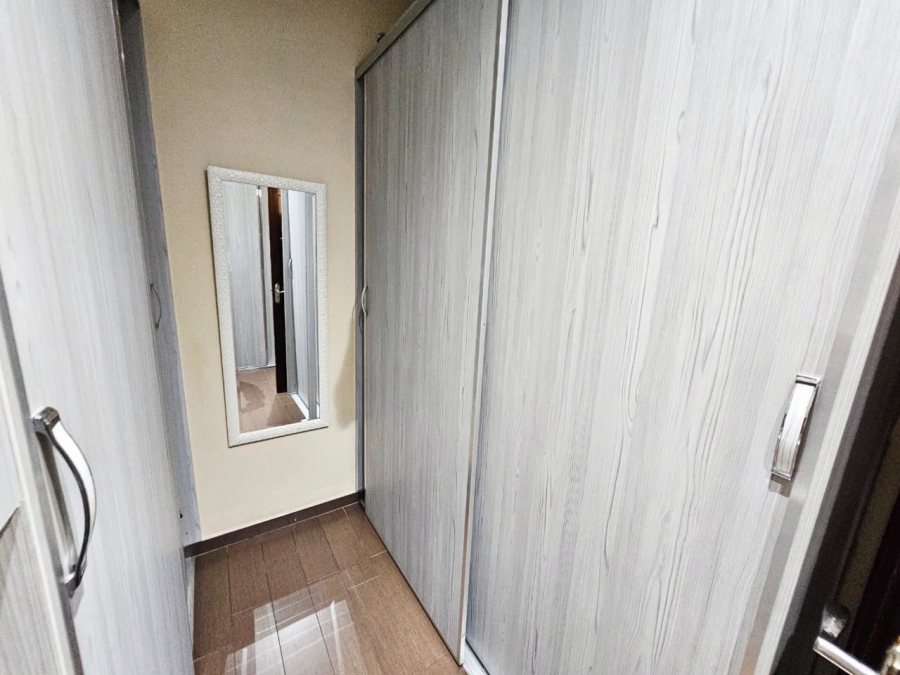 4 Bedroom Property for Sale in Monavoni Gauteng