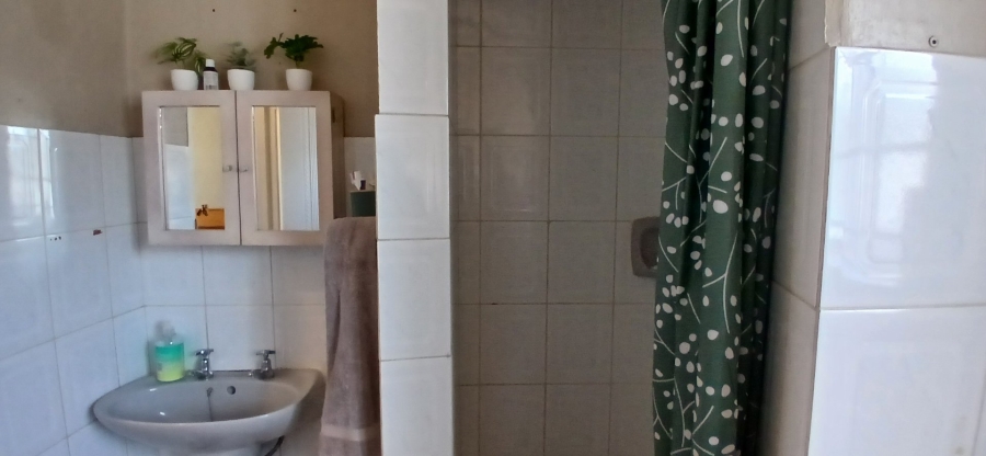 2 Bedroom Property for Sale in Heuweloord Gauteng