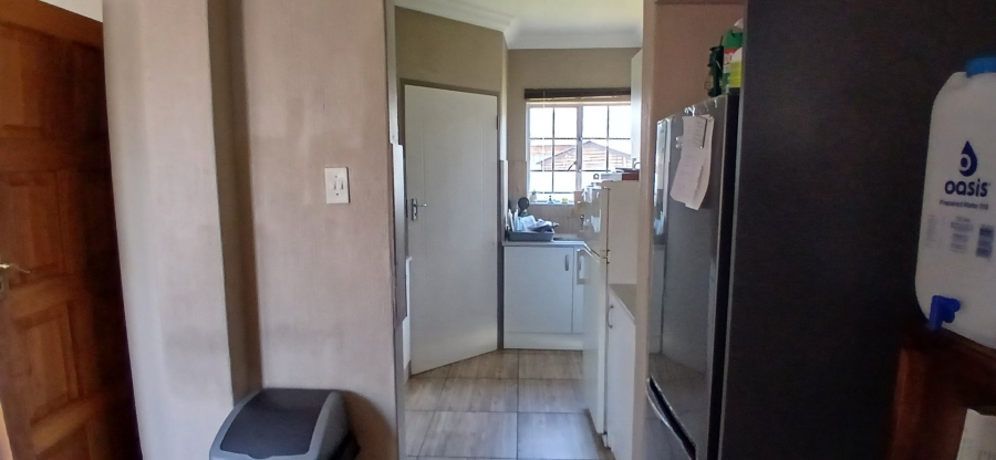2 Bedroom Property for Sale in Heuweloord Gauteng