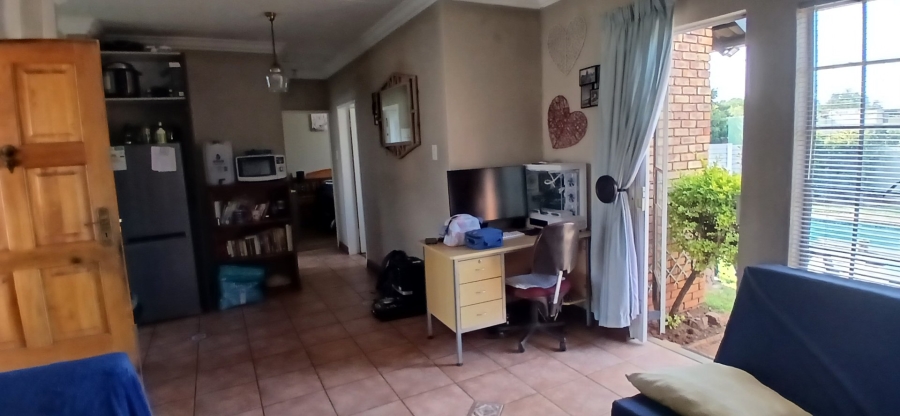2 Bedroom Property for Sale in Heuweloord Gauteng