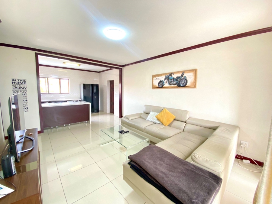2 Bedroom Property for Sale in Blue Hills Gauteng