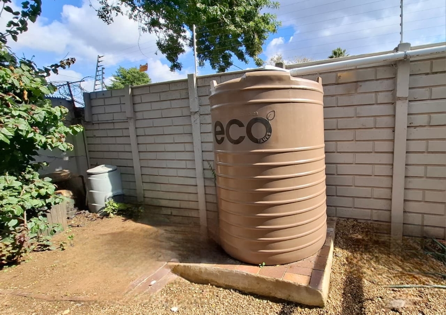 3 Bedroom Property for Sale in Orange Grove Gauteng