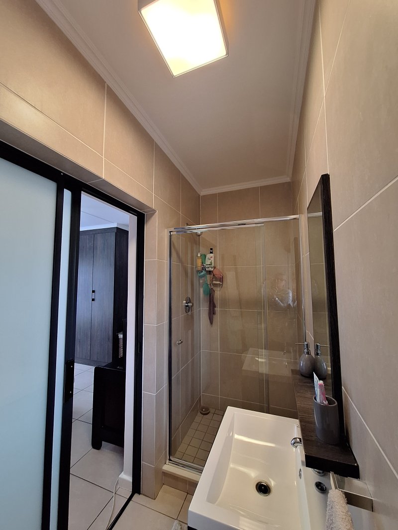 3 Bedroom Property for Sale in Greenstone Crest Gauteng