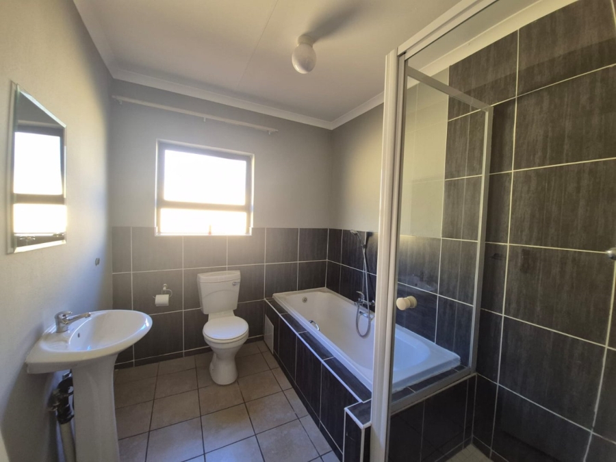 To Let 2 Bedroom Property for Rent in Greengate Gauteng