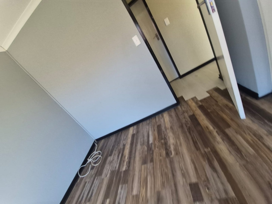 To Let 2 Bedroom Property for Rent in Greengate Gauteng