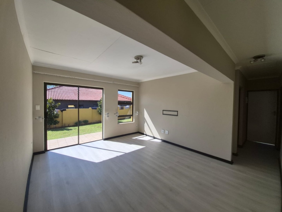 To Let 2 Bedroom Property for Rent in Greengate Gauteng