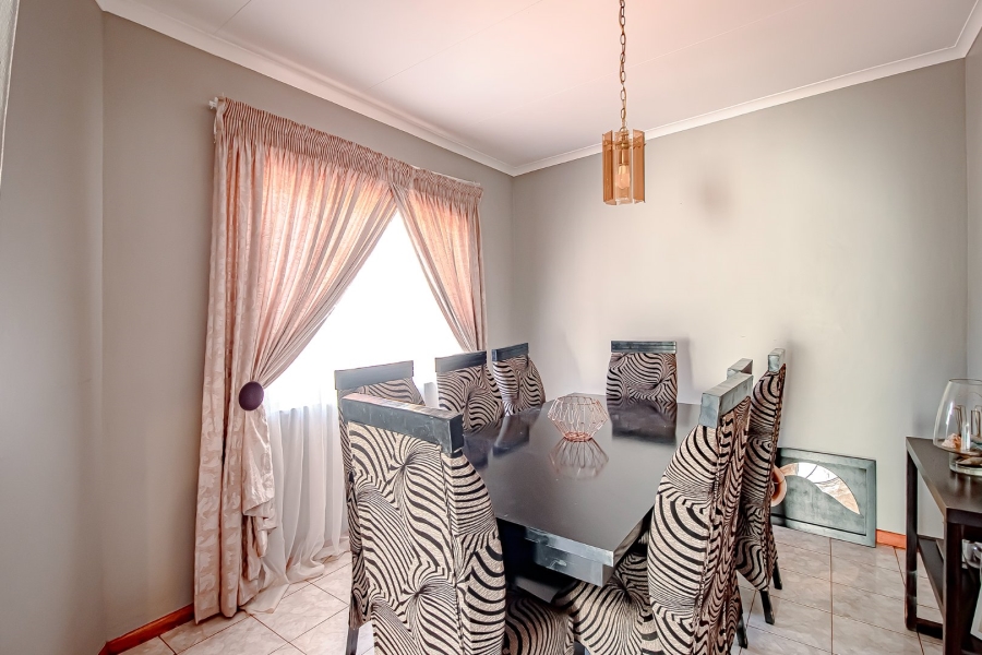 4 Bedroom Property for Sale in Sinoville Gauteng