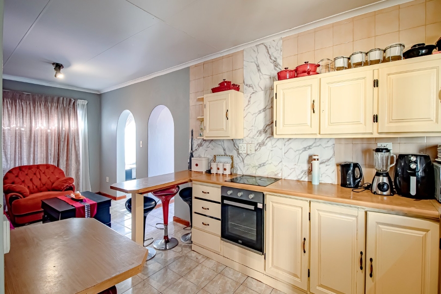 4 Bedroom Property for Sale in Sinoville Gauteng
