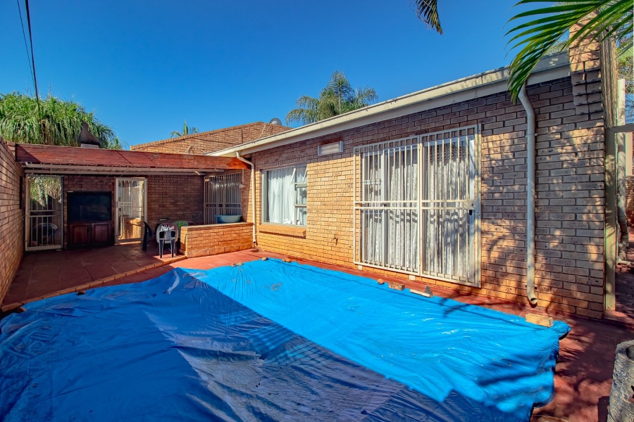 4 Bedroom Property for Sale in Sinoville Gauteng