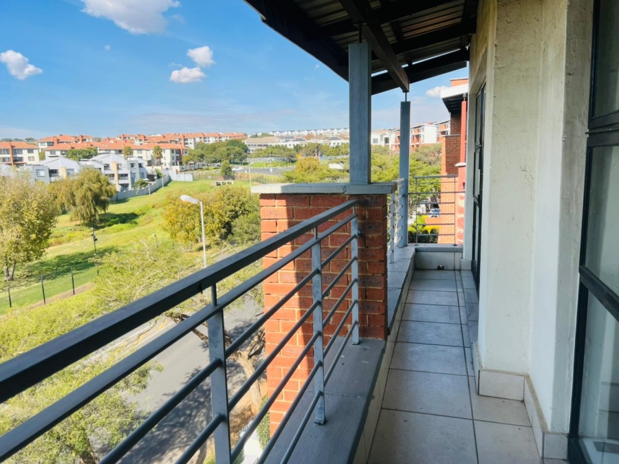 2 Bedroom Property for Sale in Greenstone Hill Gauteng