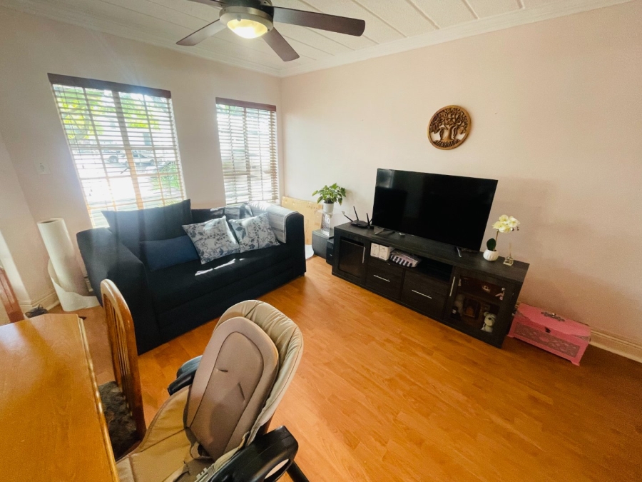 2 Bedroom Property for Sale in Morningside Gauteng