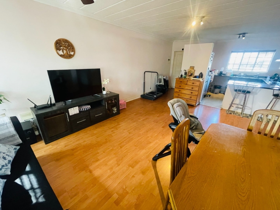 2 Bedroom Property for Sale in Morningside Gauteng
