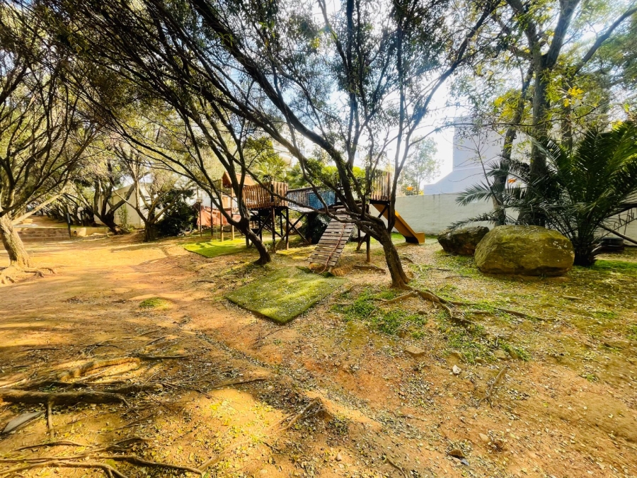 2 Bedroom Property for Sale in Morningside Gauteng