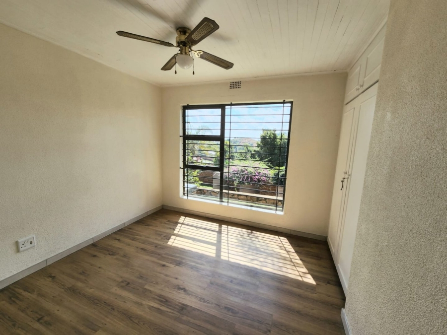 5 Bedroom Property for Sale in Kloofendal Gauteng