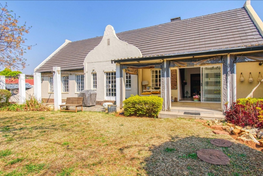 3 Bedroom Property for Sale in Glenanda Gauteng