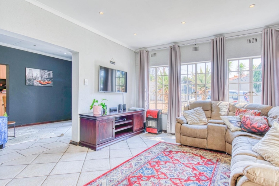 3 Bedroom Property for Sale in Glenanda Gauteng