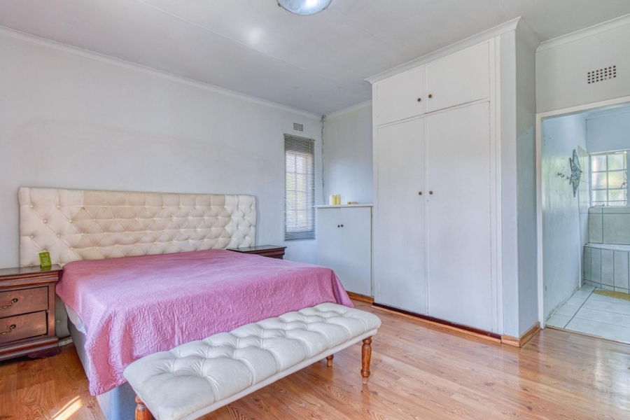 3 Bedroom Property for Sale in Glenanda Gauteng