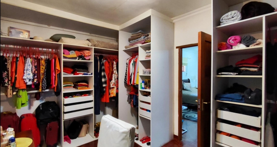 5 Bedroom Property for Sale in Van Riebeeck Park Gauteng