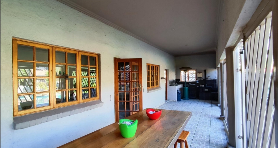 5 Bedroom Property for Sale in Van Riebeeck Park Gauteng