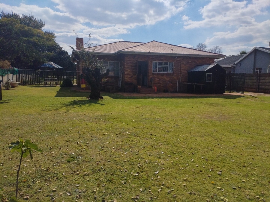 3 Bedroom Property for Sale in Casseldale Gauteng
