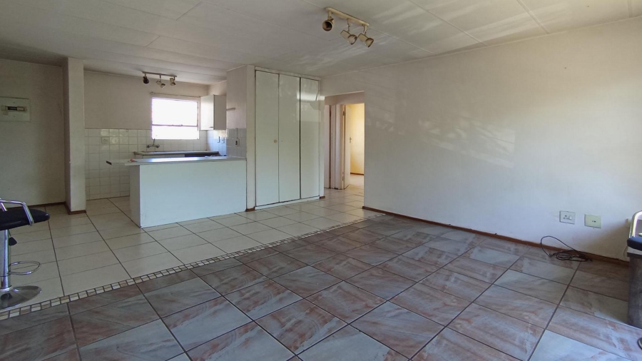 2 Bedroom Property for Sale in Vorna Valley Gauteng