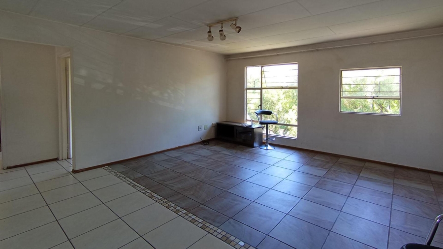 2 Bedroom Property for Sale in Vorna Valley Gauteng