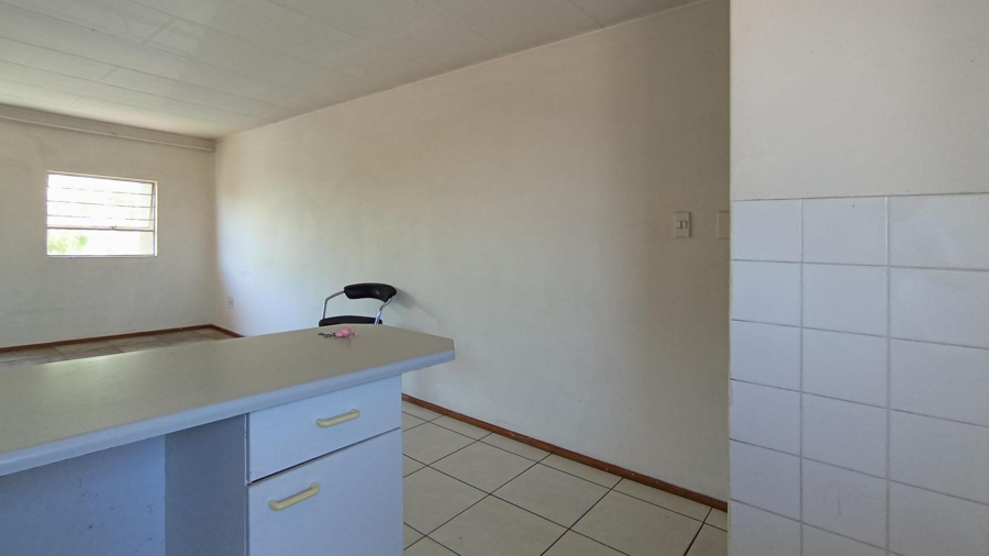 2 Bedroom Property for Sale in Vorna Valley Gauteng