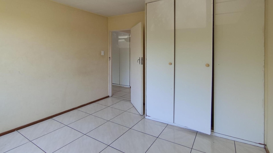 2 Bedroom Property for Sale in Vorna Valley Gauteng