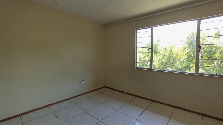 2 Bedroom Property for Sale in Vorna Valley Gauteng