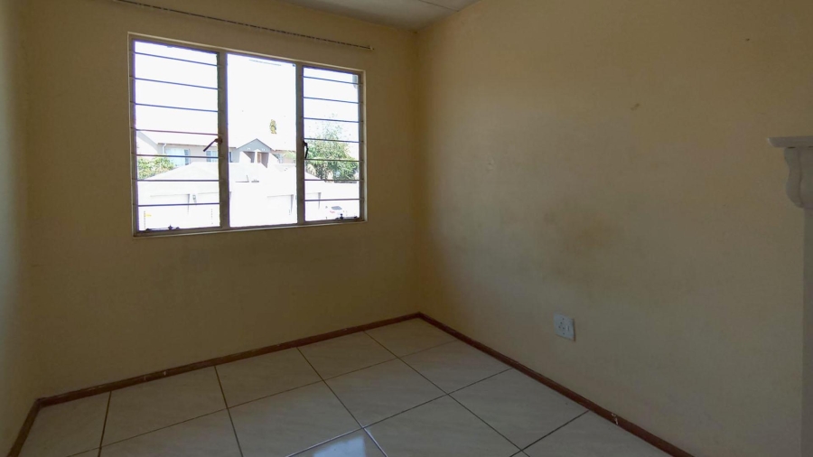 2 Bedroom Property for Sale in Vorna Valley Gauteng