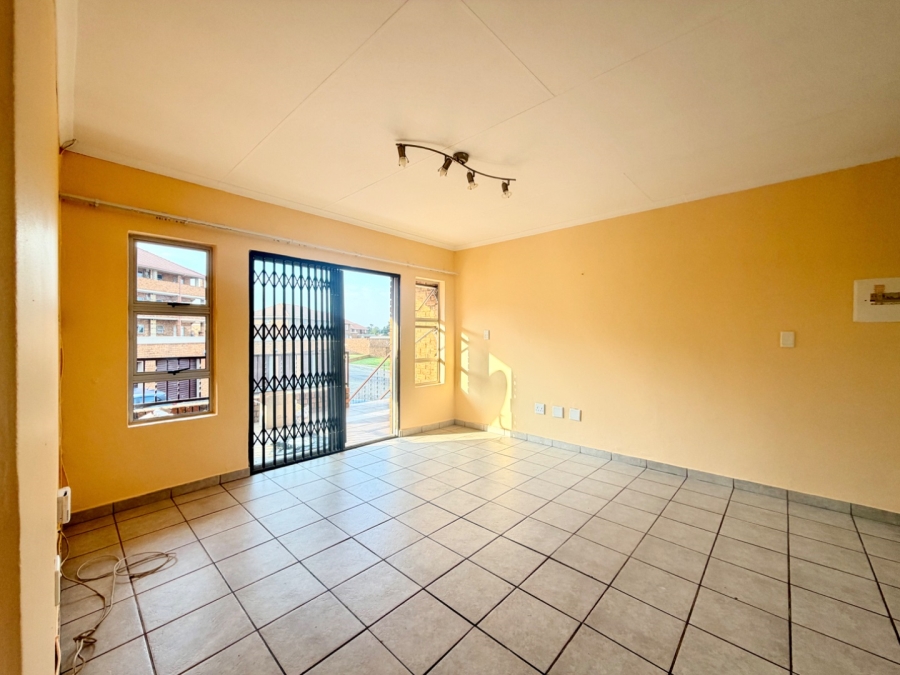 2 Bedroom Property for Sale in Birchleigh Gauteng