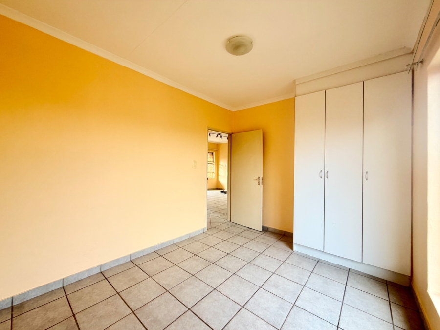 2 Bedroom Property for Sale in Birchleigh Gauteng