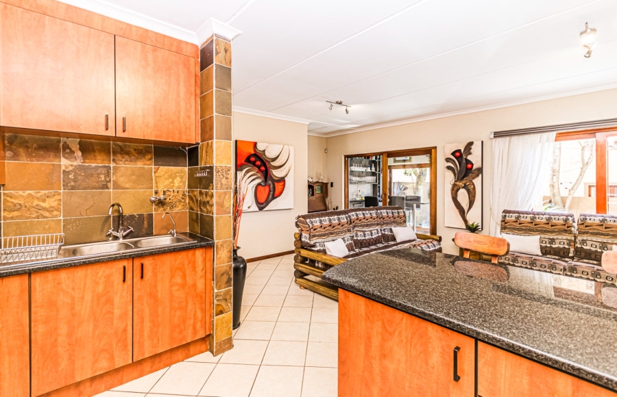 2 Bedroom Property for Sale in Noordheuwel Gauteng